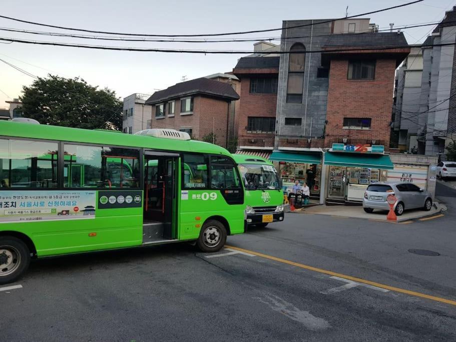 Gyeongbokgung Palace Seochon Christian - Foreigner Only *