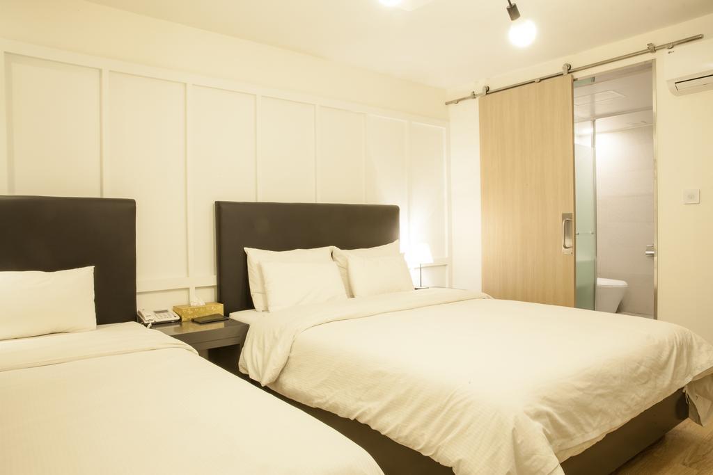 Two Be In Tourist Hotel 3*