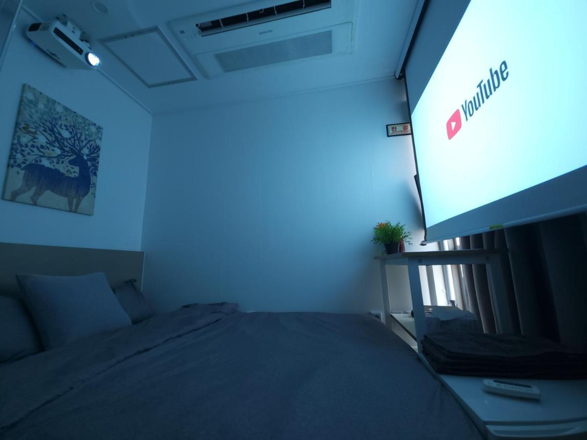 Hostel Oyo Myeongdong 2 *