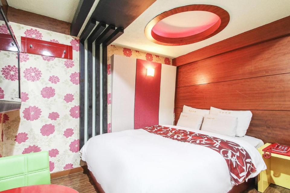 Motel Couple Seul