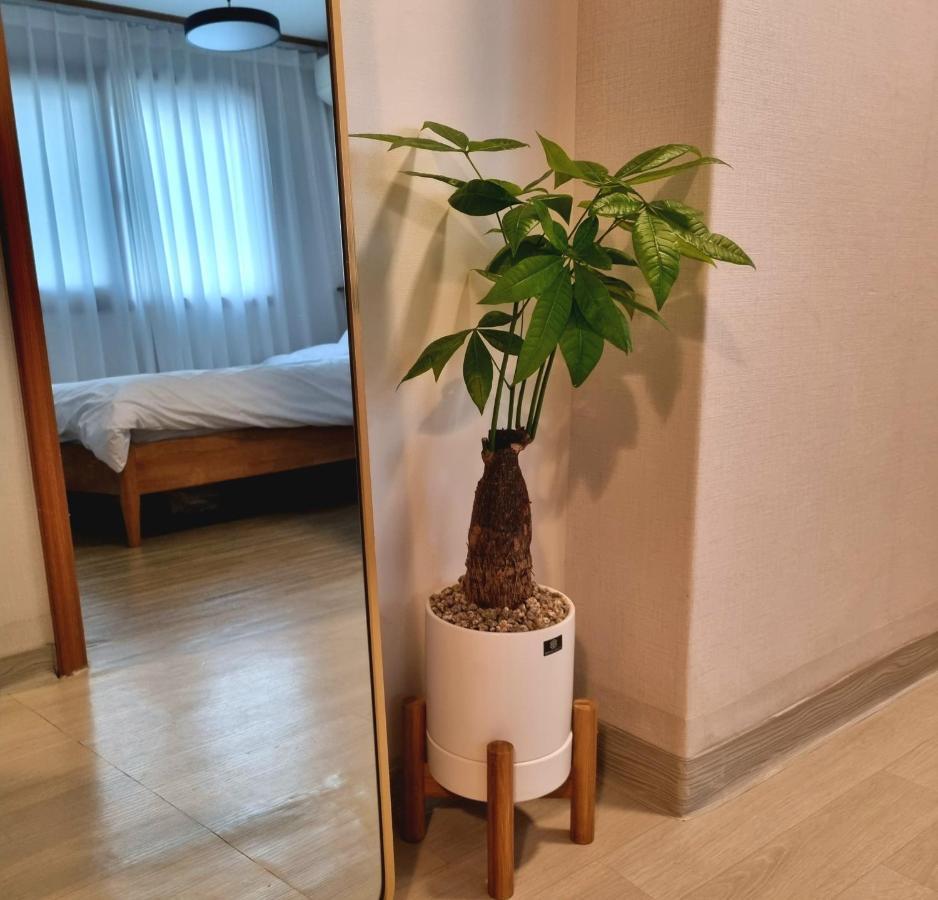 Hongik Hongdae Yeonnam Hoi-house Apartment