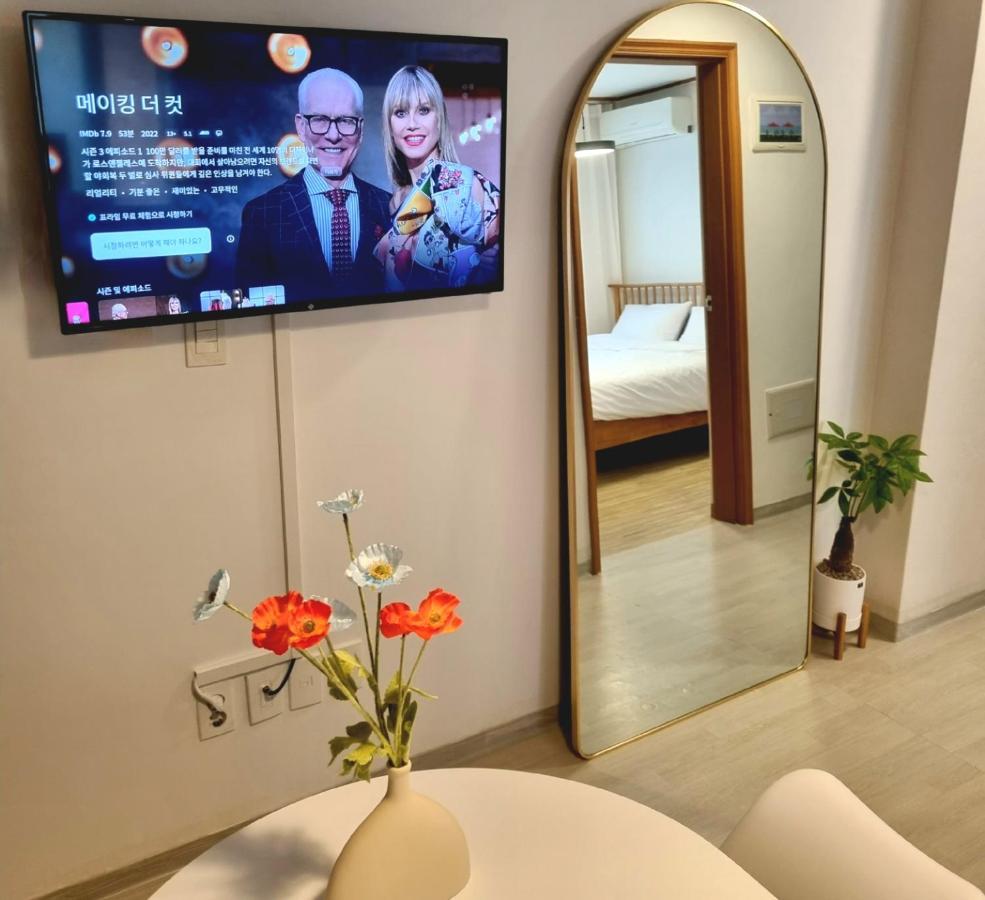 Apartment Hongik Hongdae Yeonnam Hoi-house *