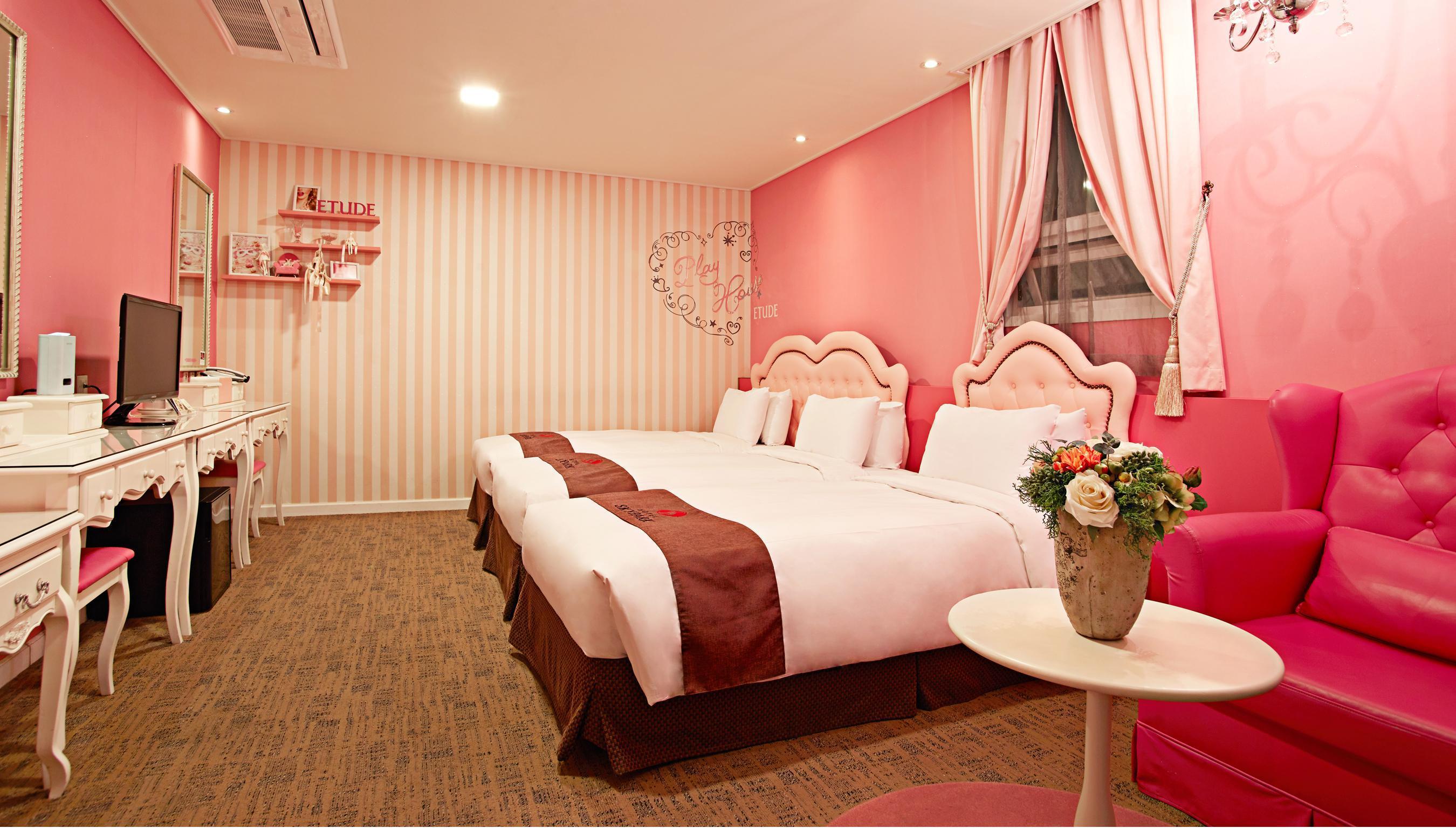 Skypark Myeongdong 3 Hotel