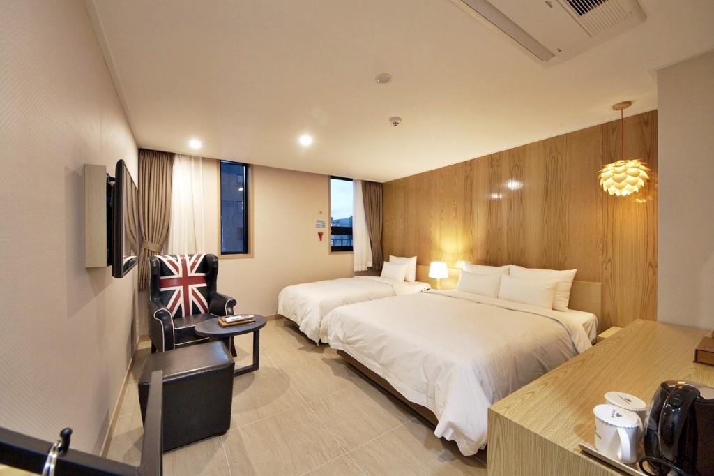 Nafore Hotel