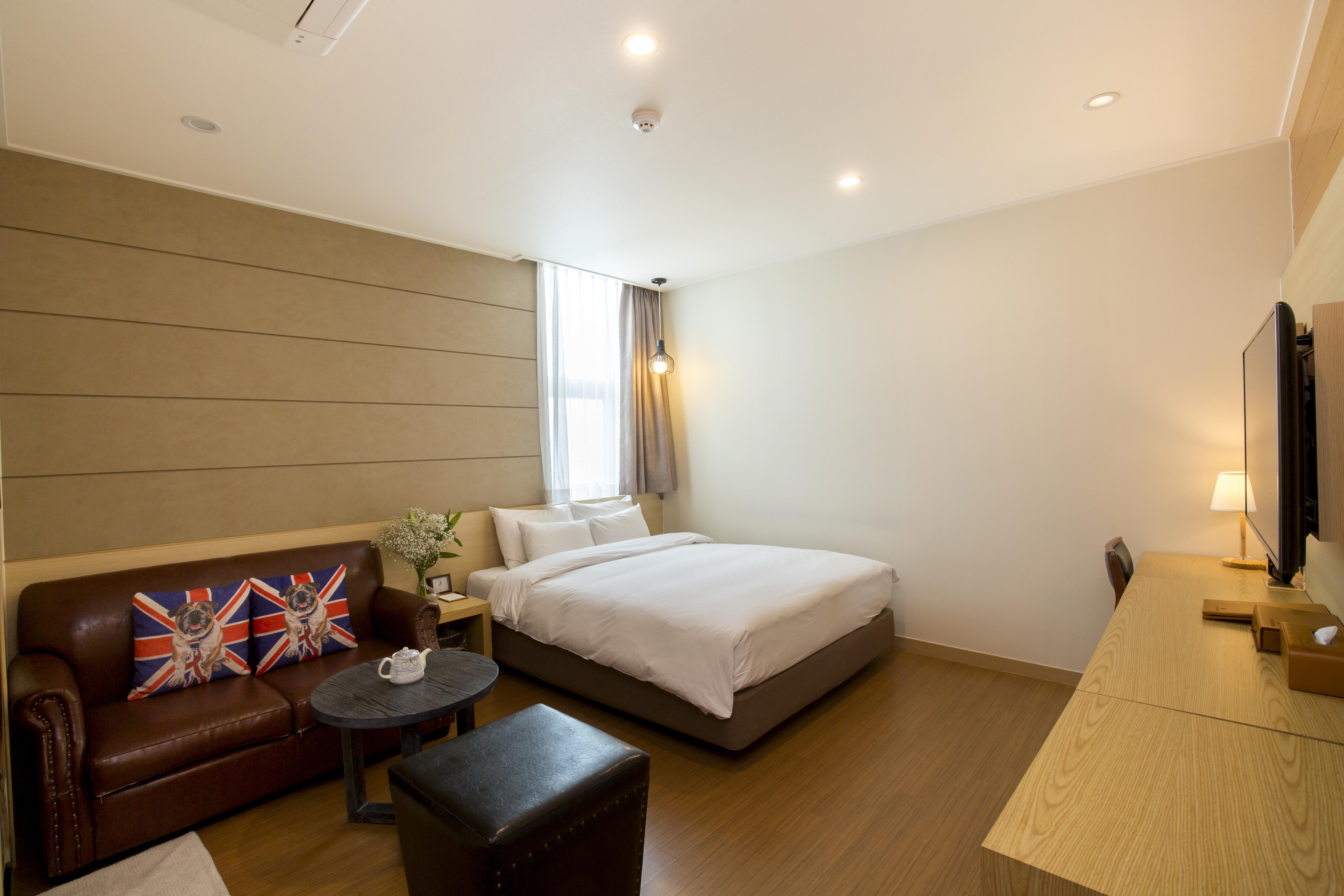 Nafore Hotel