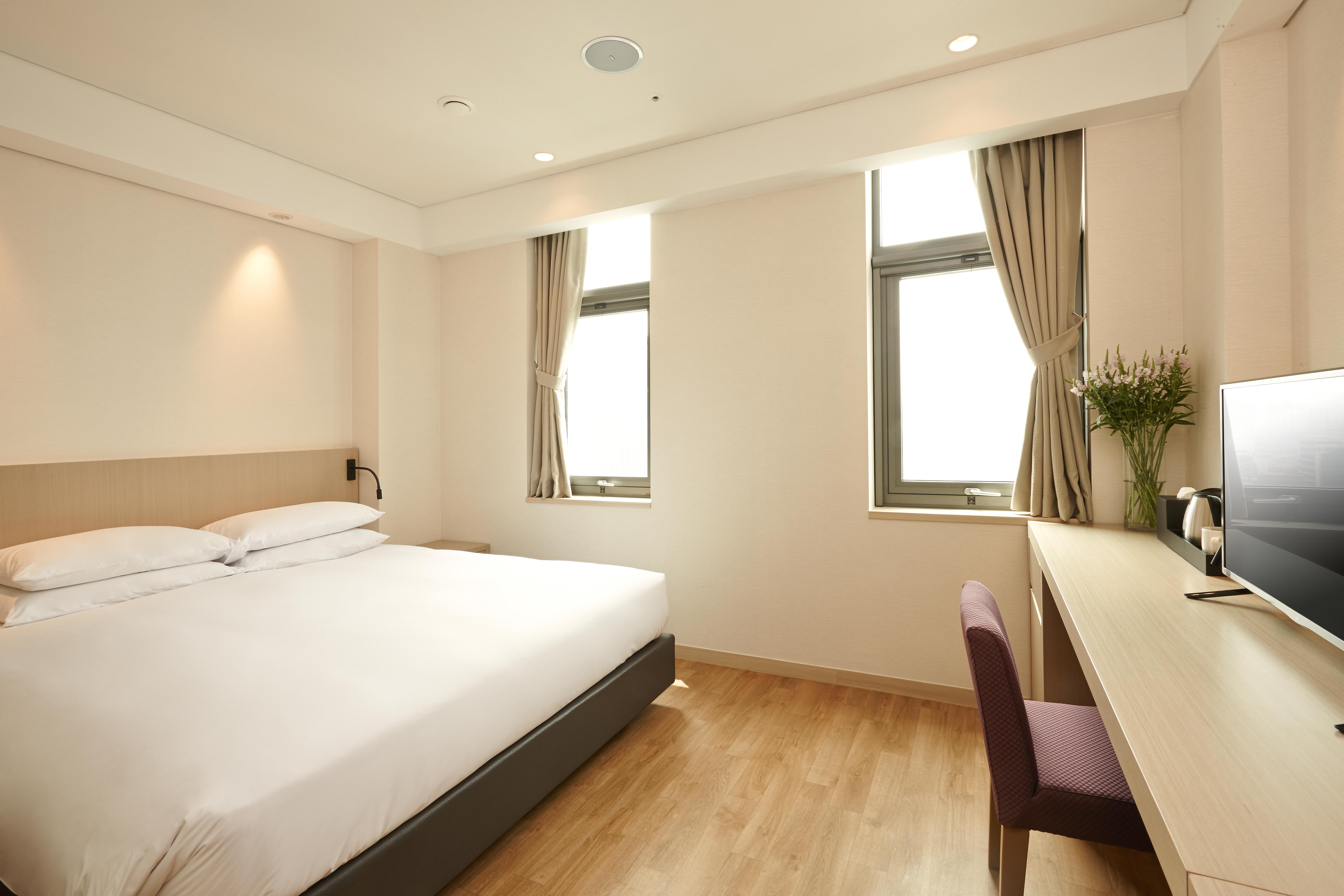 Mayplace Hotel