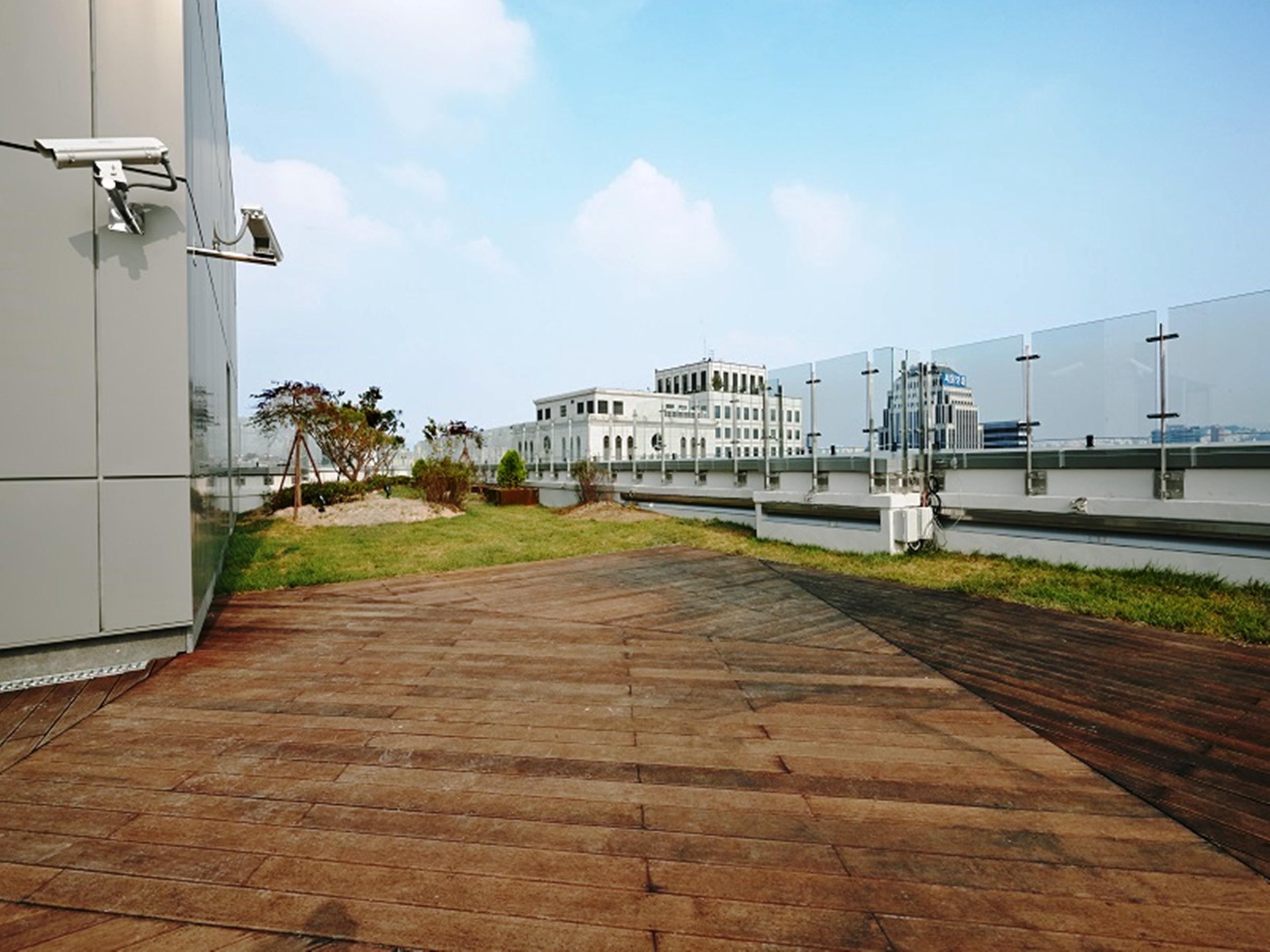 Mayplace Hotel 4*