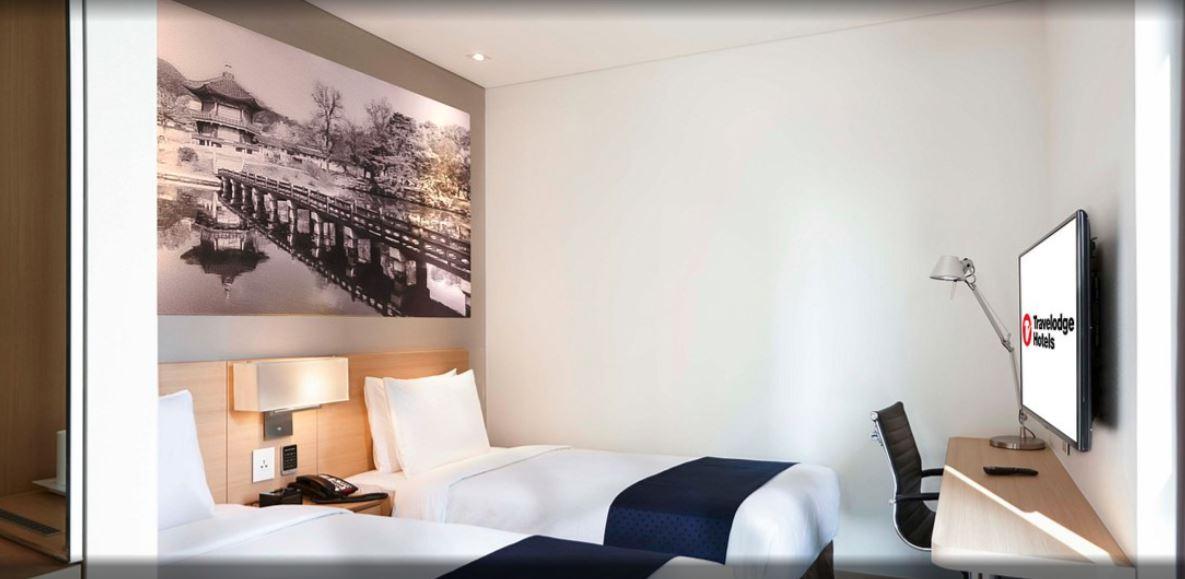 Travelodge Myeongdong Euljiro Hotel 4*
