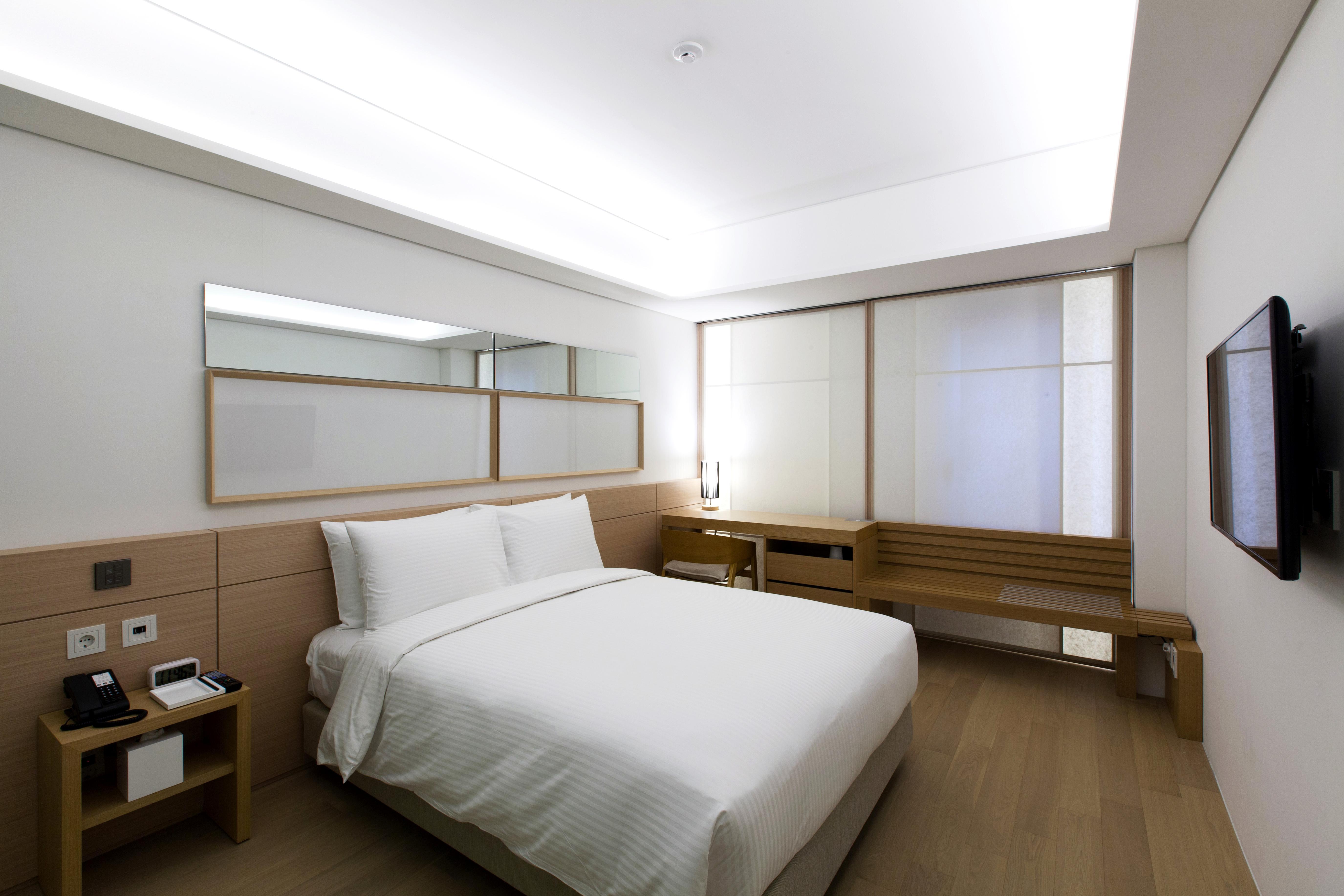 Sotetsu The Splaisir Myeongdong Seoul