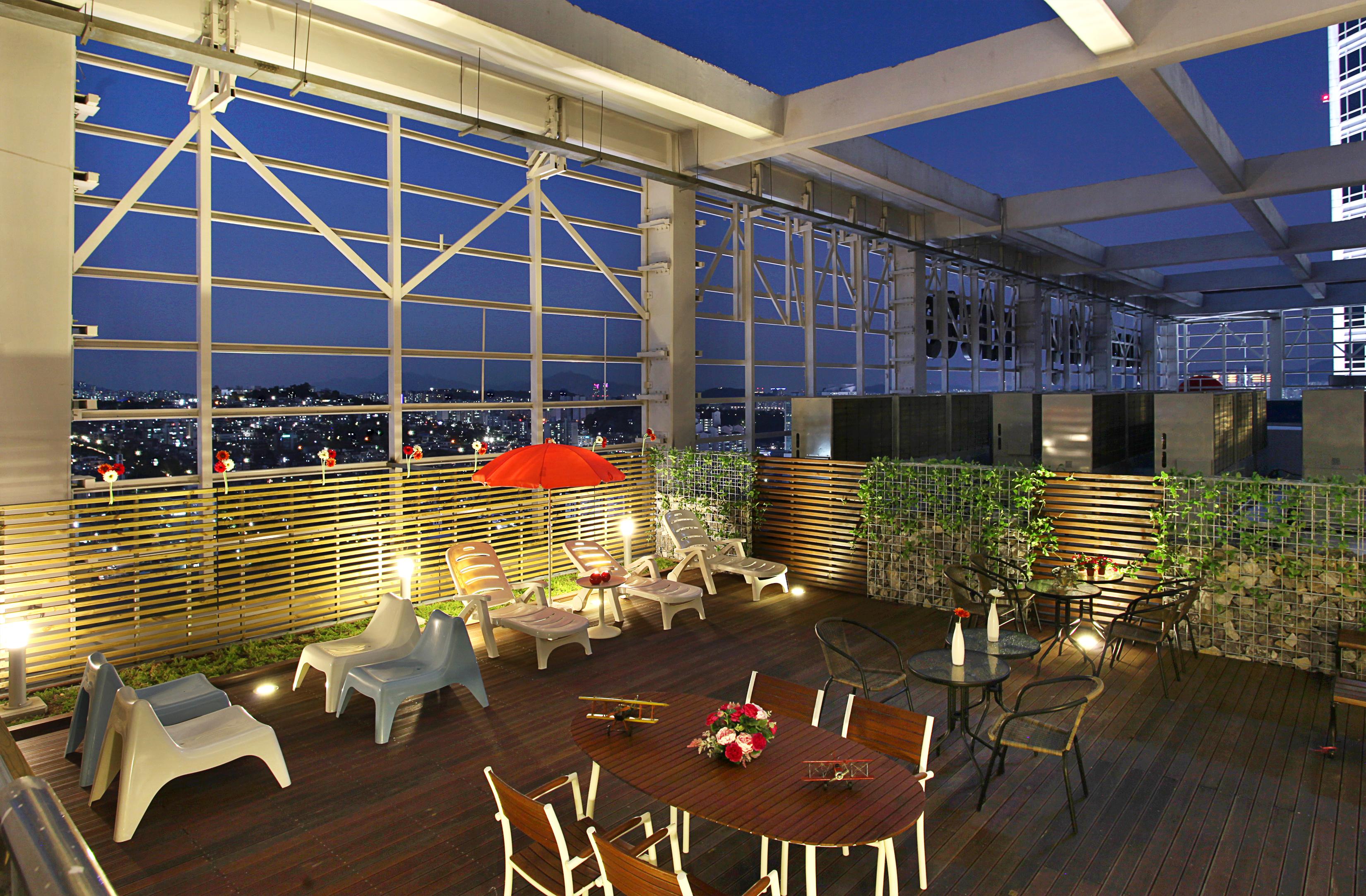 Skypark Kingstown Dongdaemun 4*