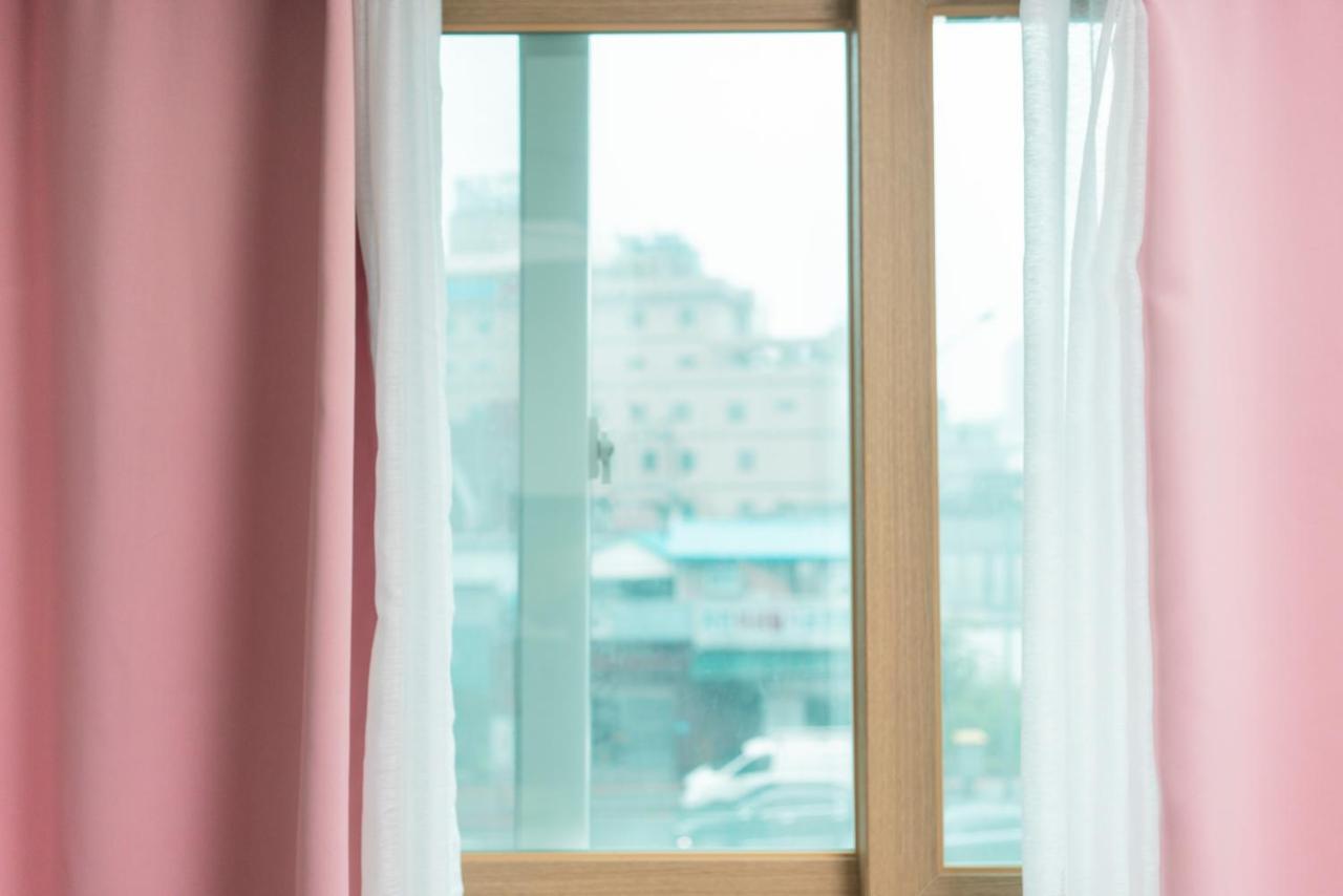 Apartment Sweet *