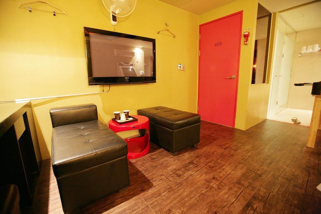 Motel M2 2*