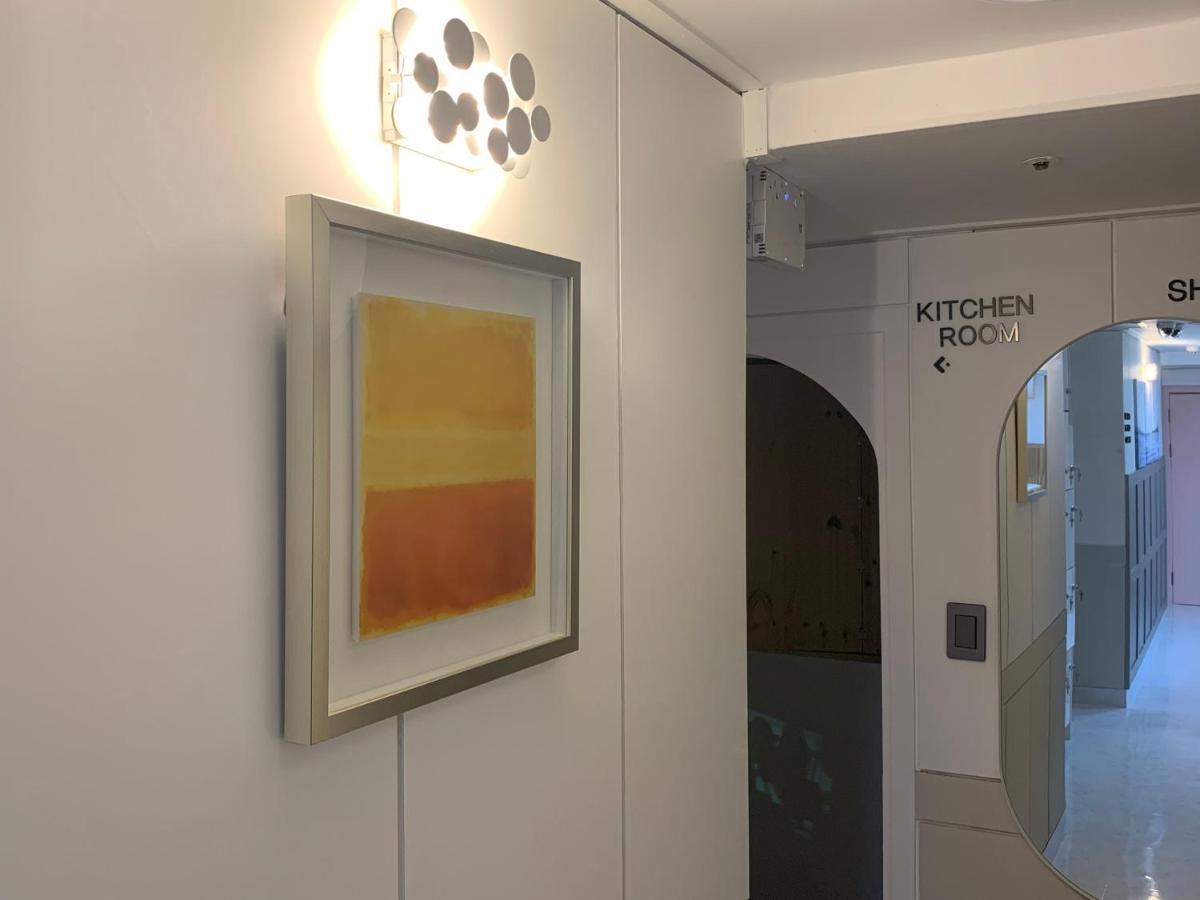 The Cube House - Female Only Hostel *