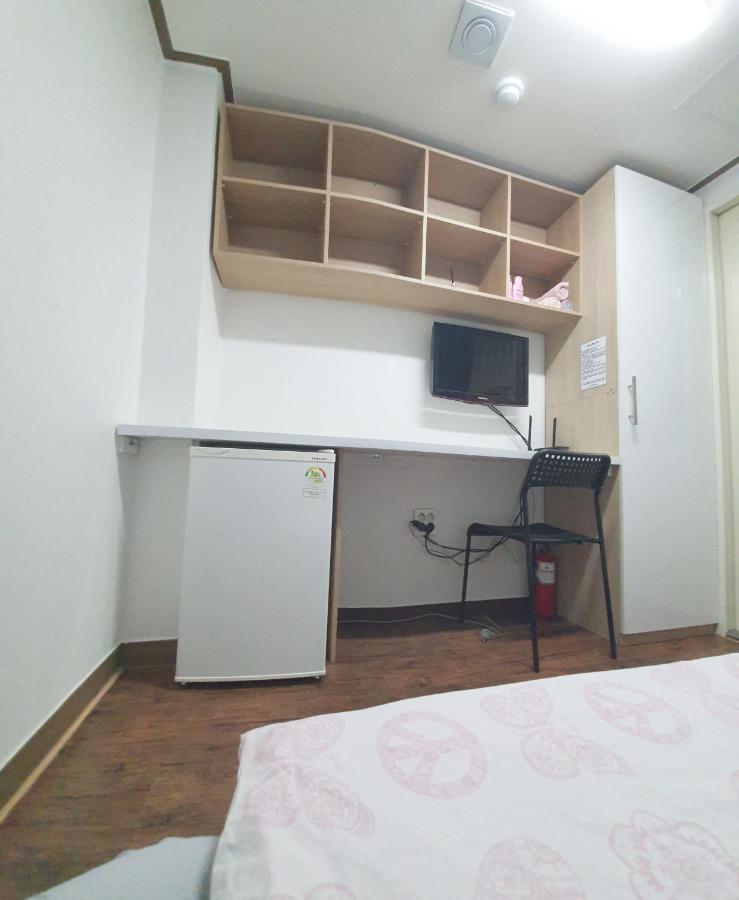 Apgujeong Guest house