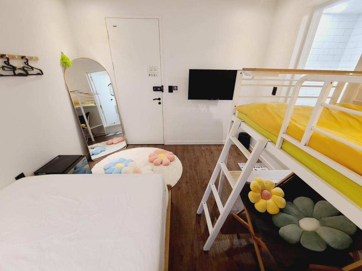 Bias K-girl - Women Only Guest house