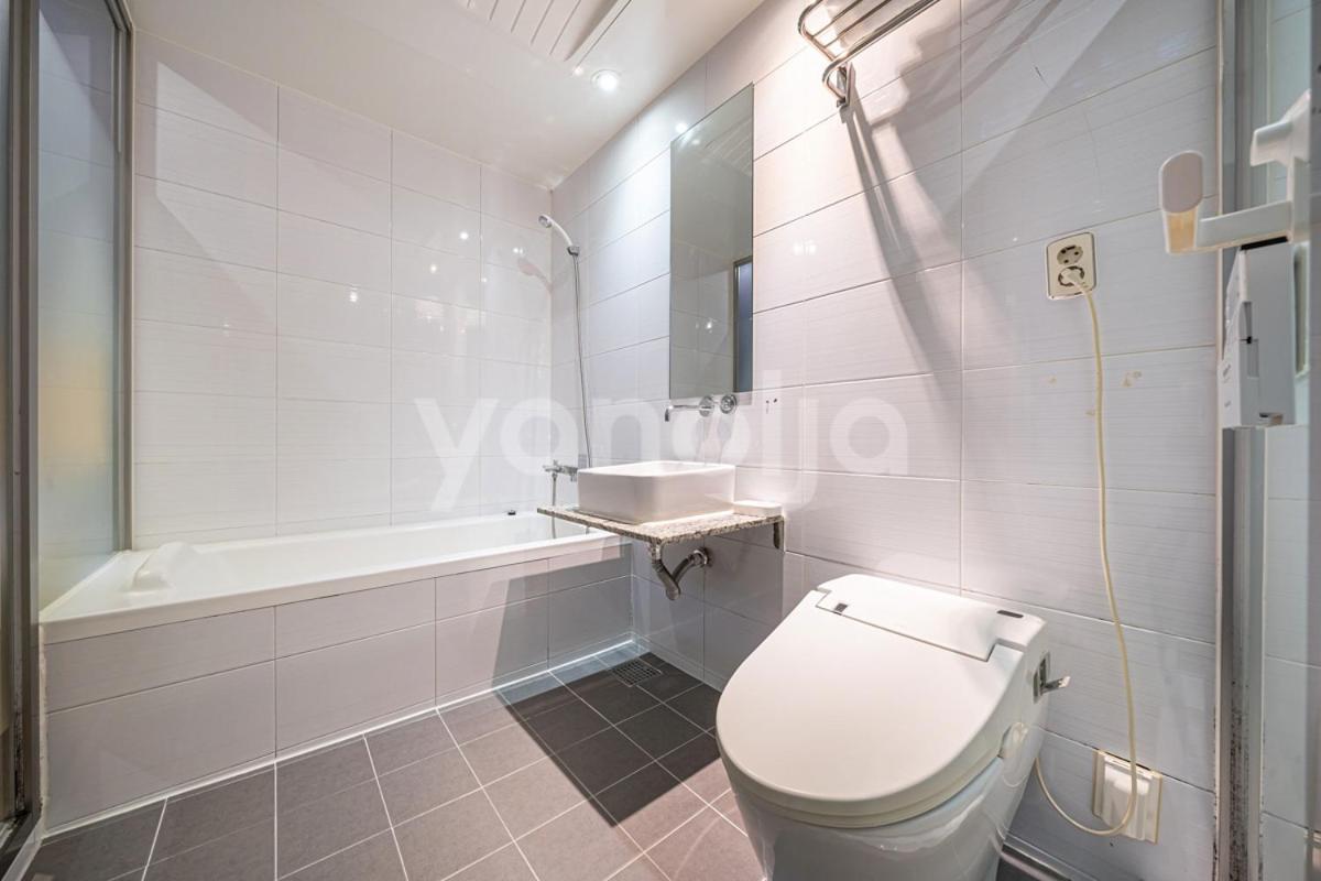 La Hotel Seoul