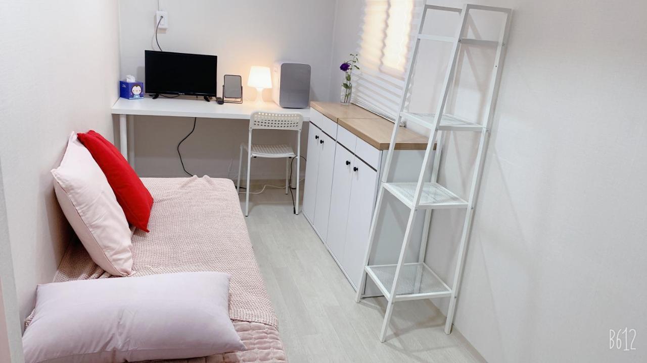The Cube House - Female Only * Seoul