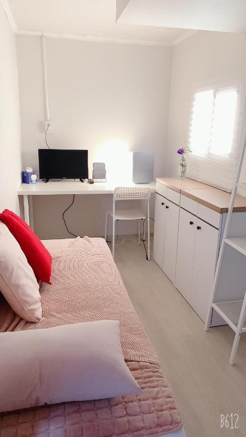 Hostel The Cube House - Female Only Seoul