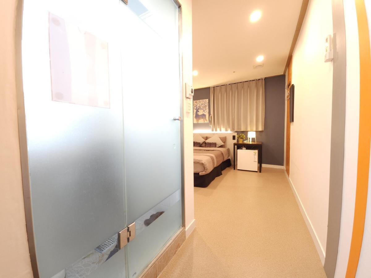 Oyo Myeongdong 3 *