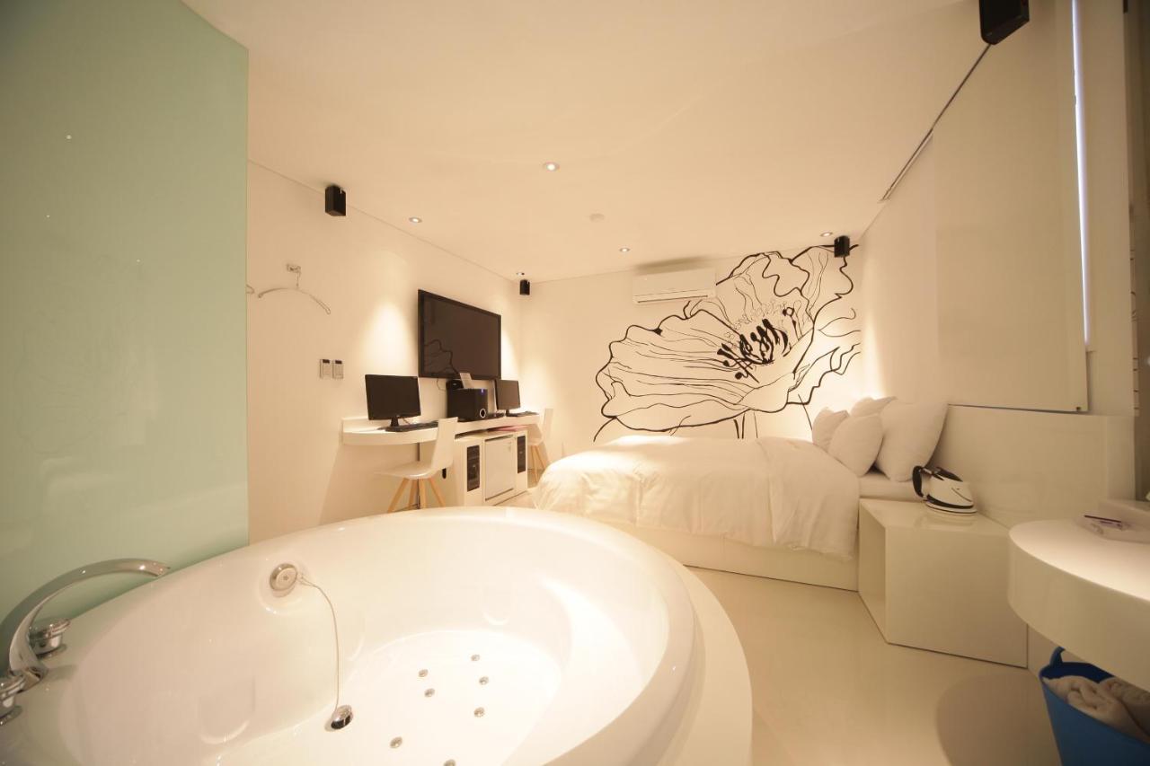 Pop Jongno Hotel