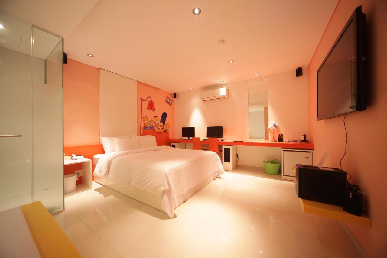 Pop Jongno Hotel *