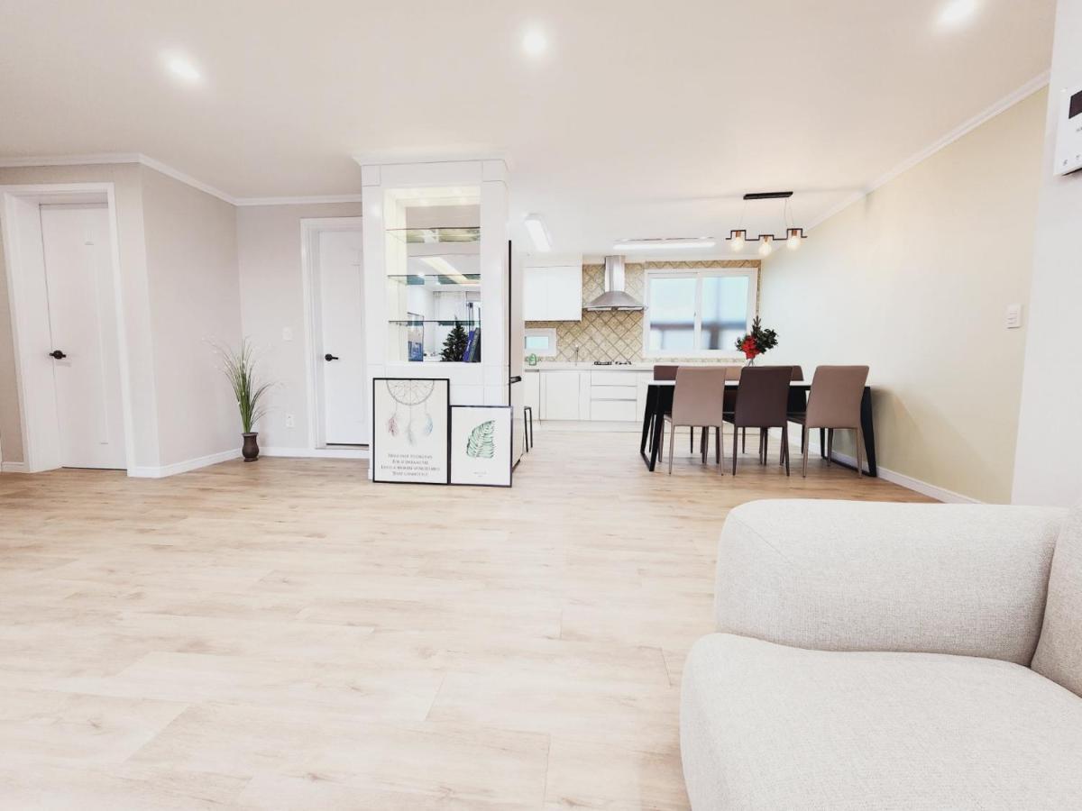 Grand Open Hongdae Houes 4bdr 2bth Apartment