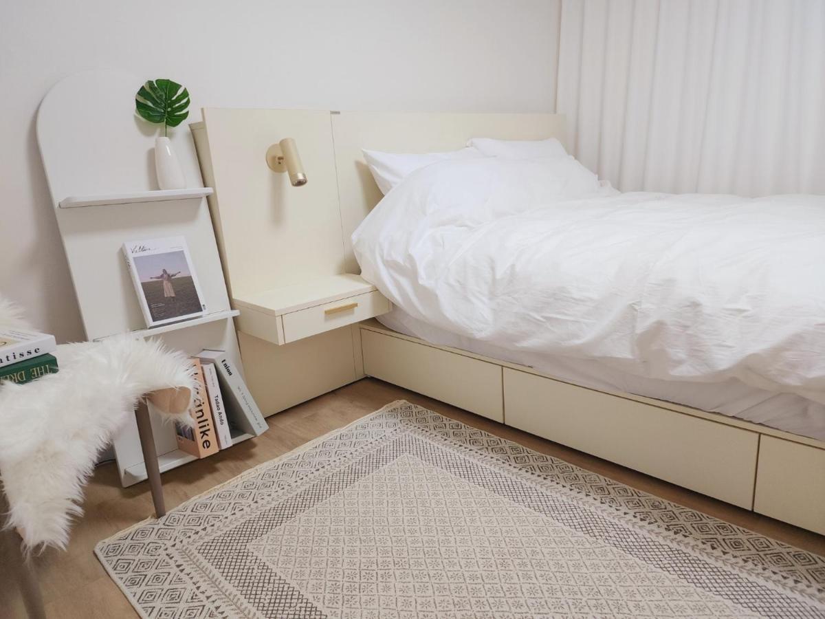 Apartment Grand Open Hongdae Houes 4bdr 2bth