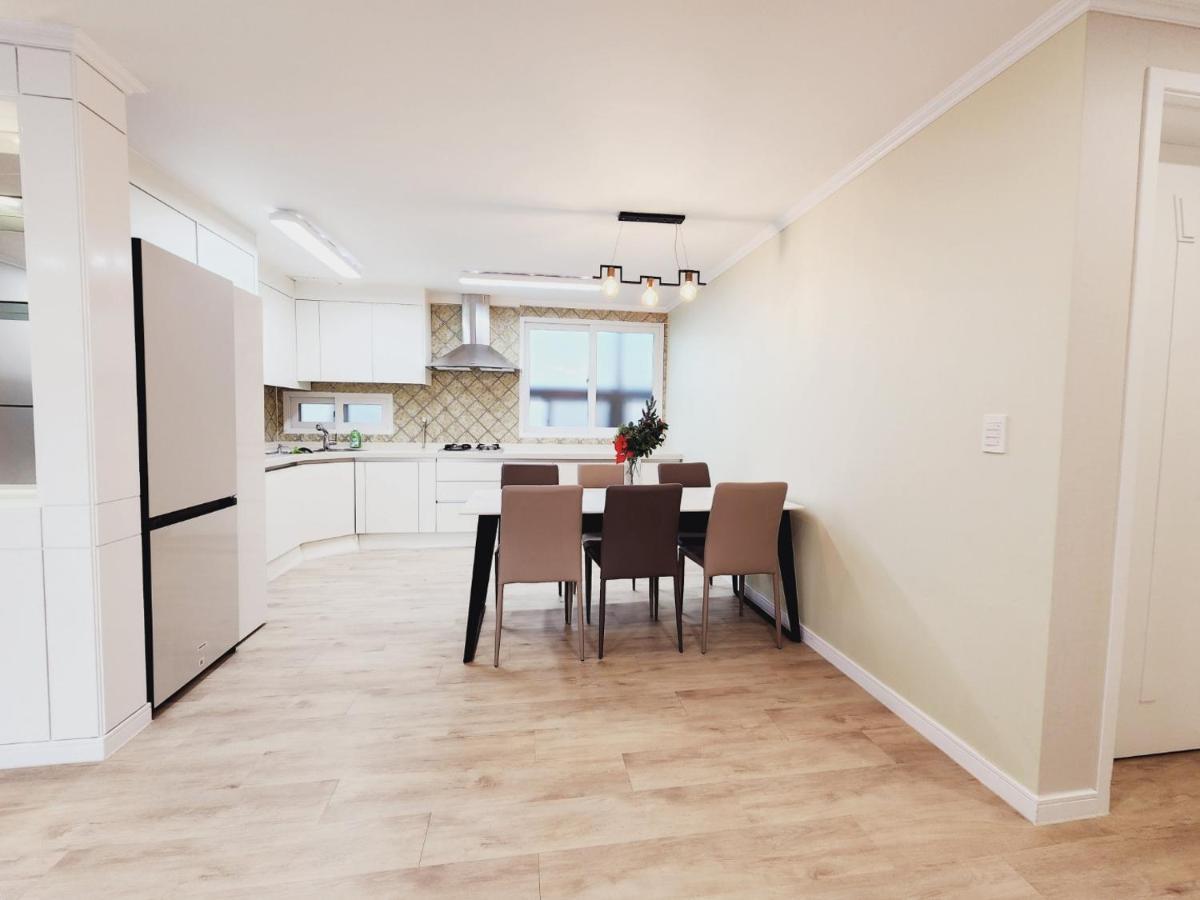 Grand Open Hongdae Houes 4bdr 2bth Apartment *