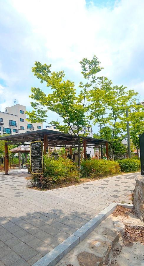 Homestay Private In Cozy Share House In Seoul
