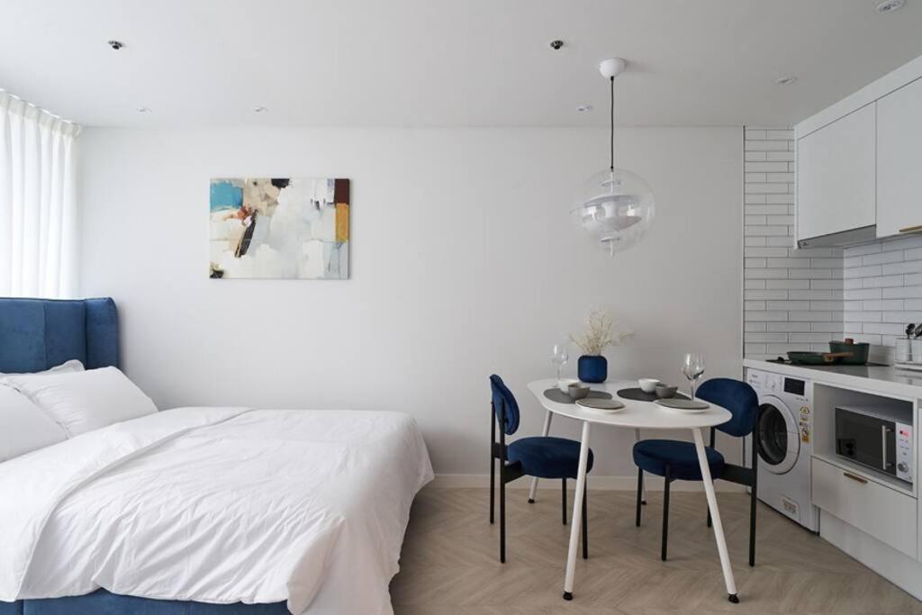1mins Hongik Station - Muse02 Apartment