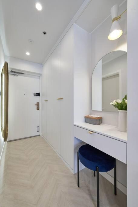 1mins Hongik Station - Muse02 Apartment