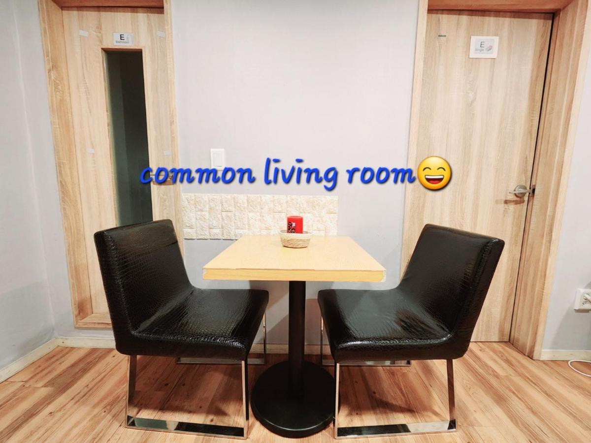 Hongdae Room#g#e#d#r#m Guest house Seoul