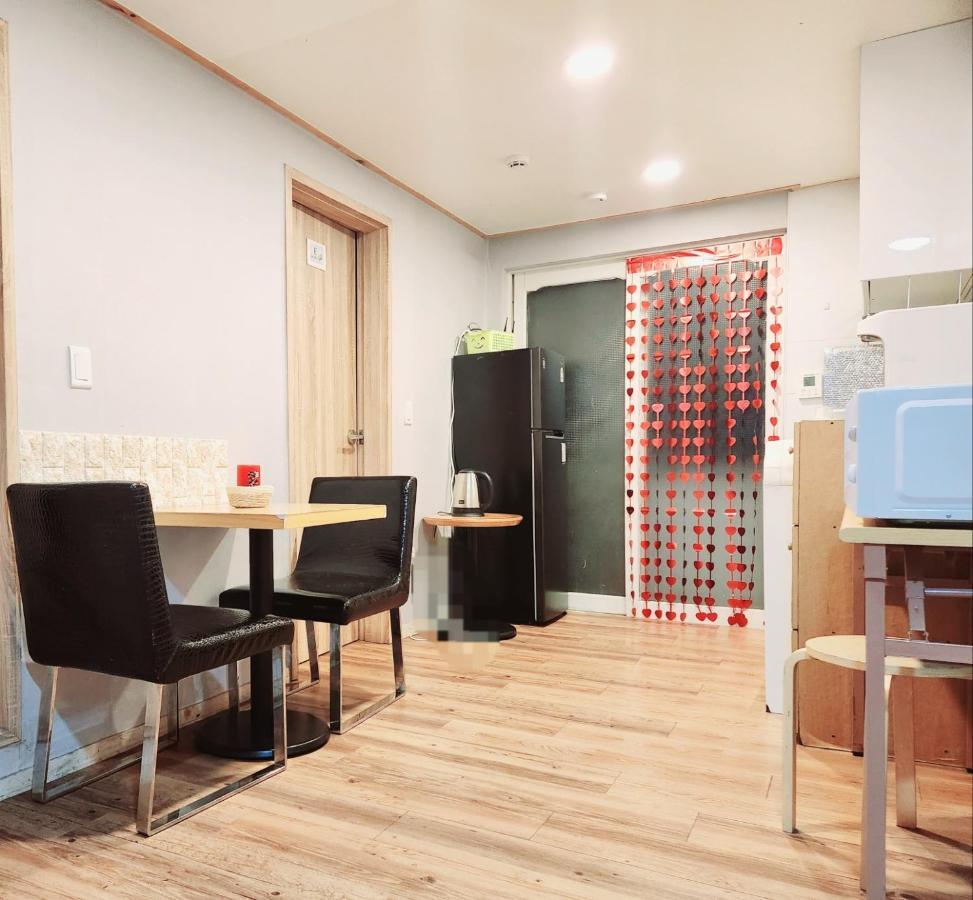 Hongdae Room#g#e#d#r#m