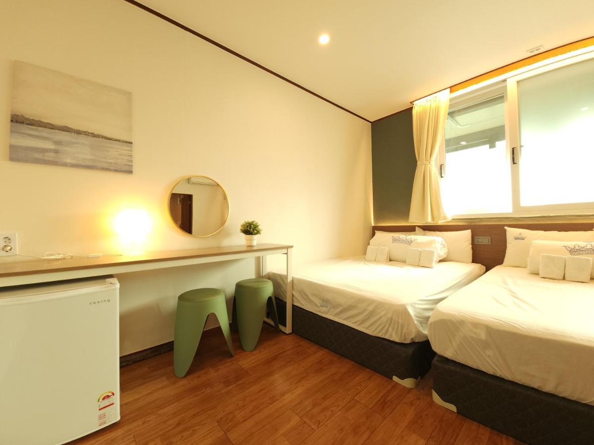 Oyo Myeongdong 5 Hostel Seoul