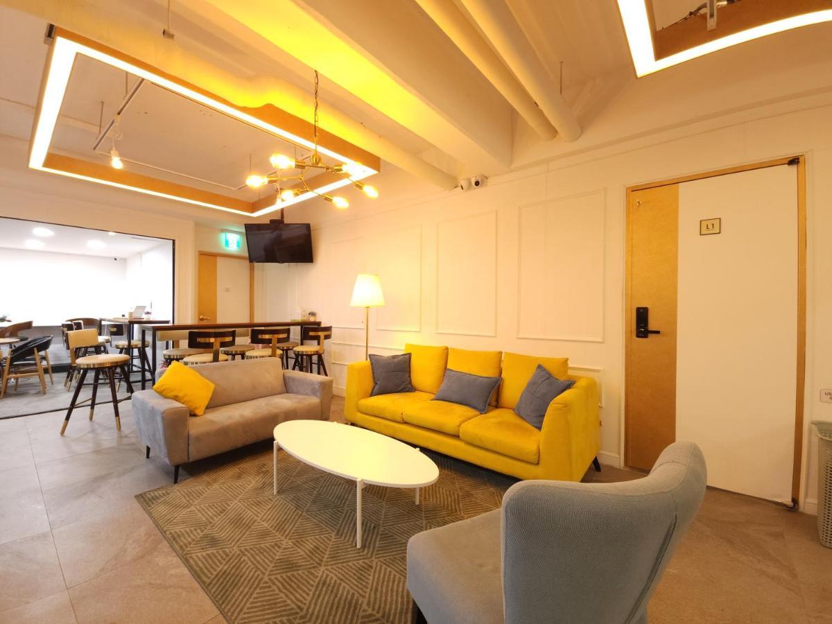 Hostel Oyo Myeongdong 5