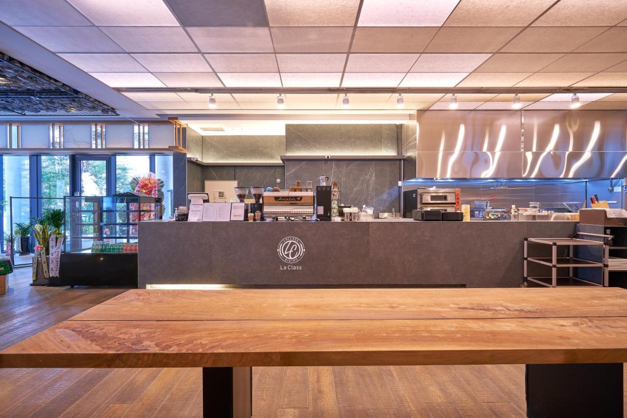 Hotel Sotetsu The Splaisir Myeongdong