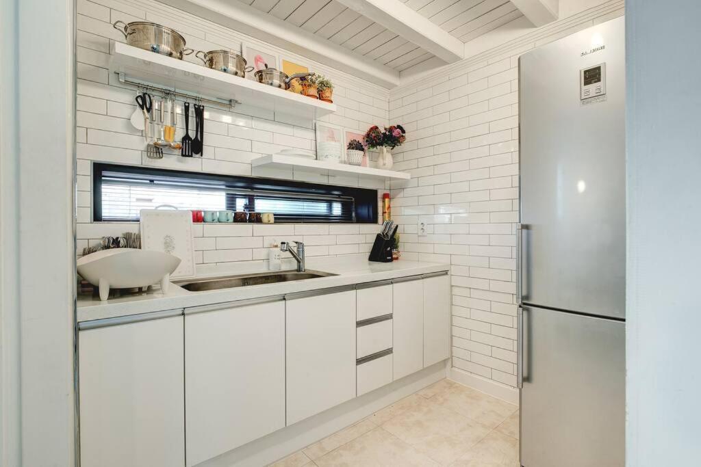 Hongdae 4bed House *