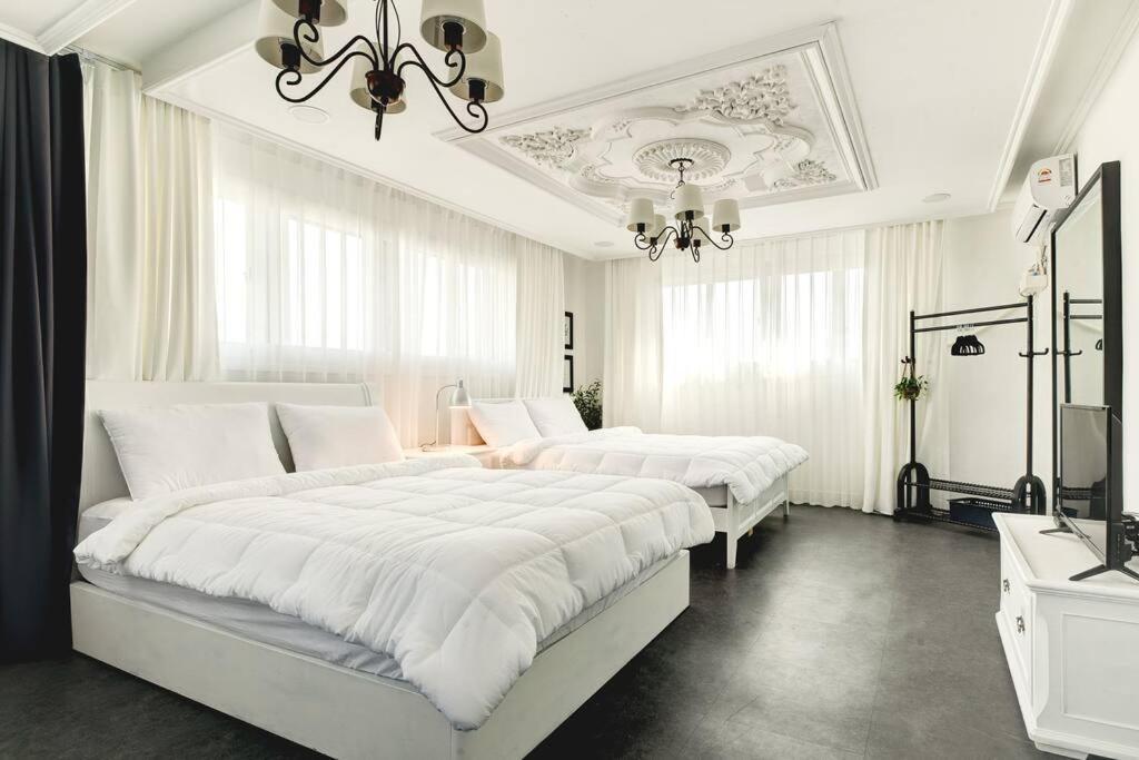 Hongdae 4bed House *