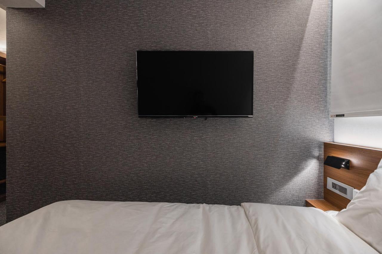 Hotel Pillowsopher Hongdae *