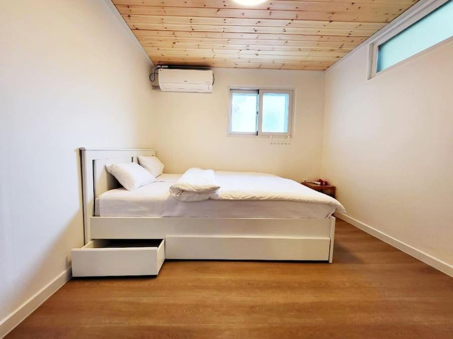 Apartment Sam House 2 Seochon Seoul