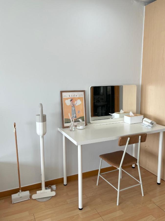 1 Minute House From Hongdae