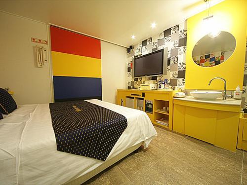 Ezen Motel 2*