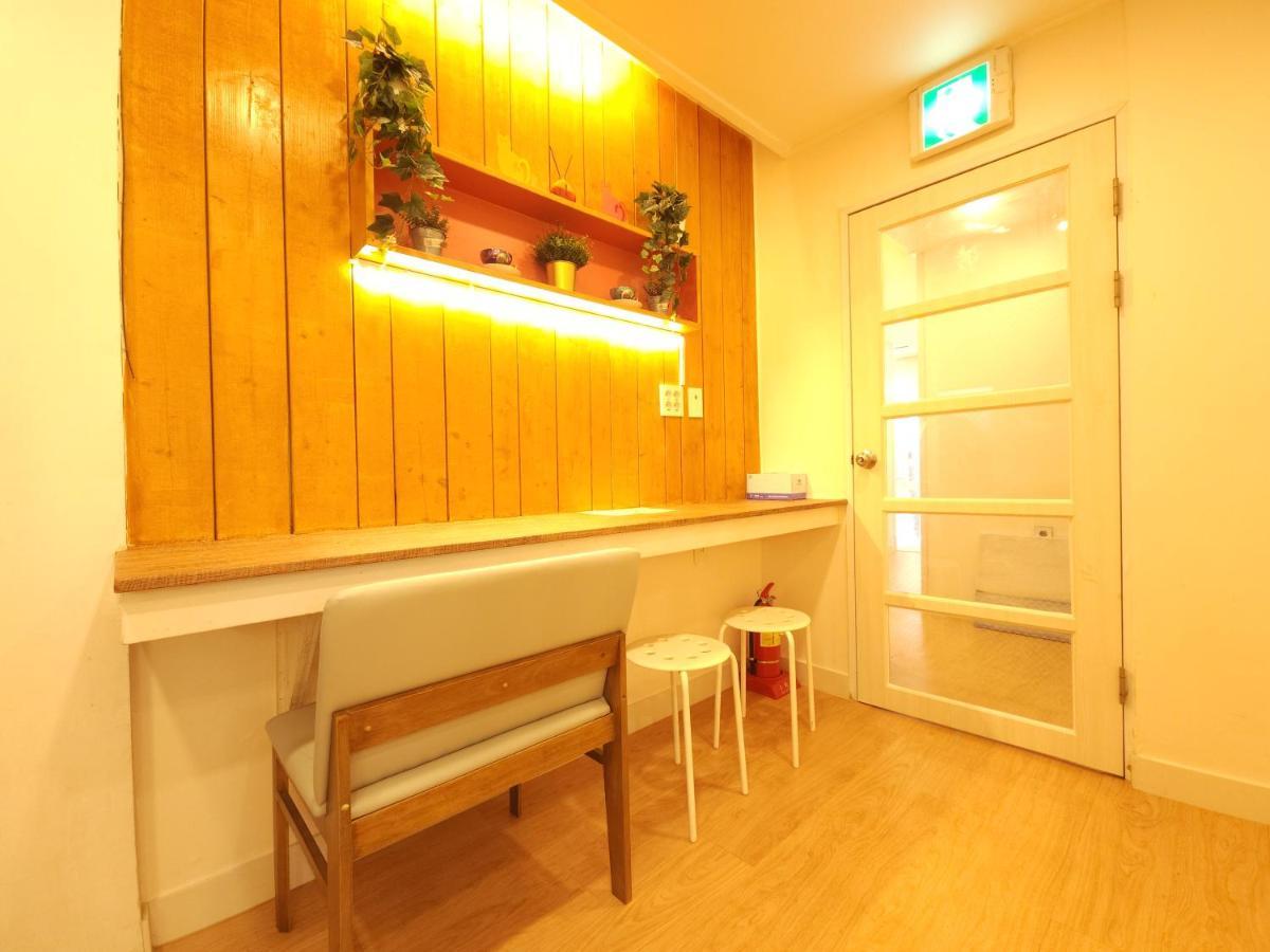 Hostel Oyo Myeongdong 5