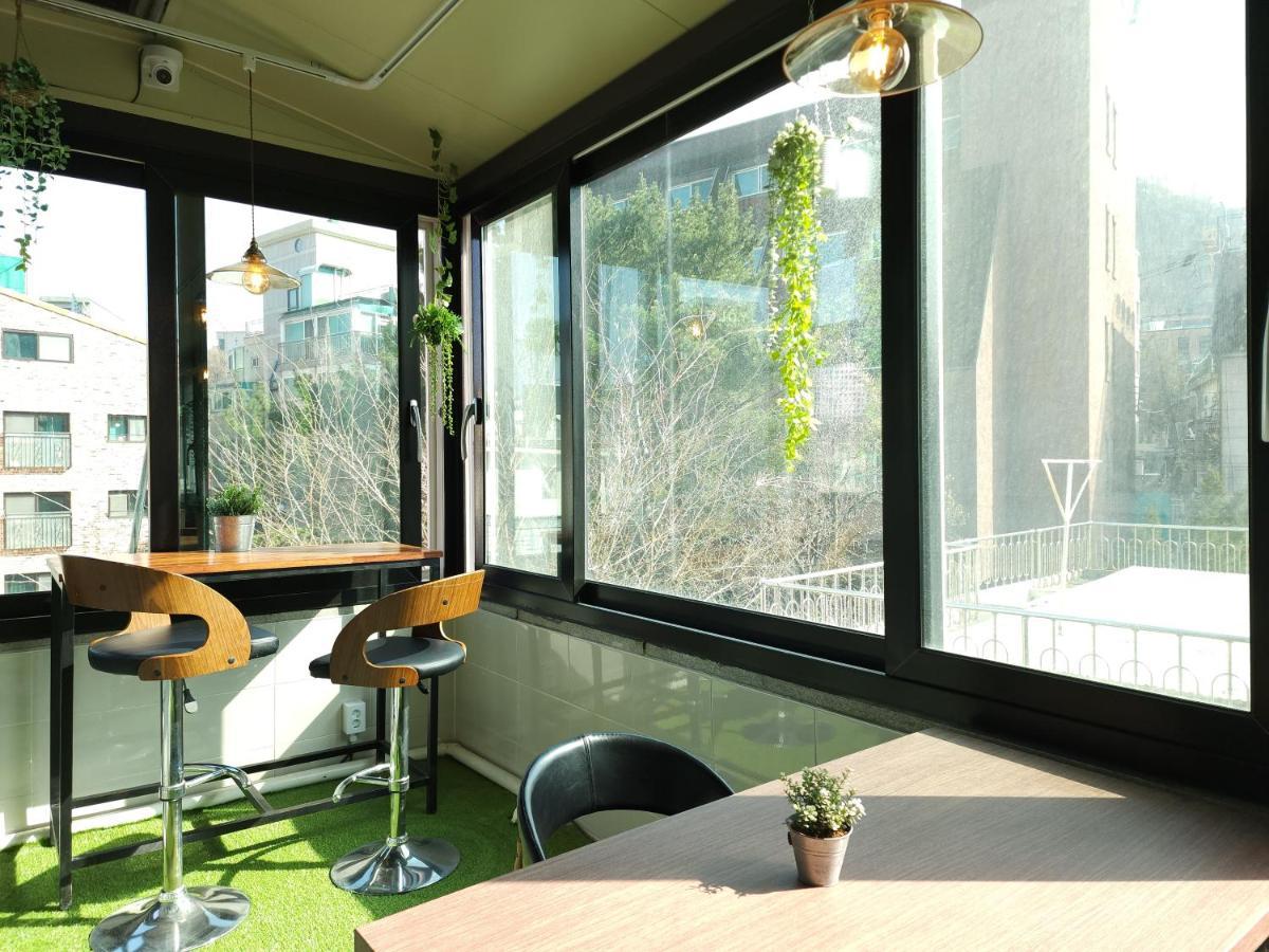 Hostel Oyo Myeongdong 5 *