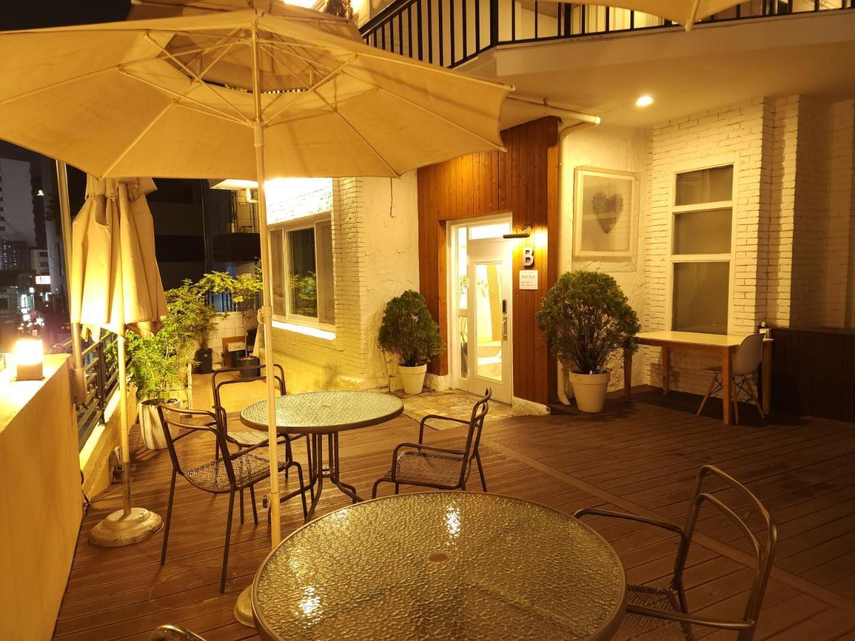 Hostel Oyo Myeongdong 5