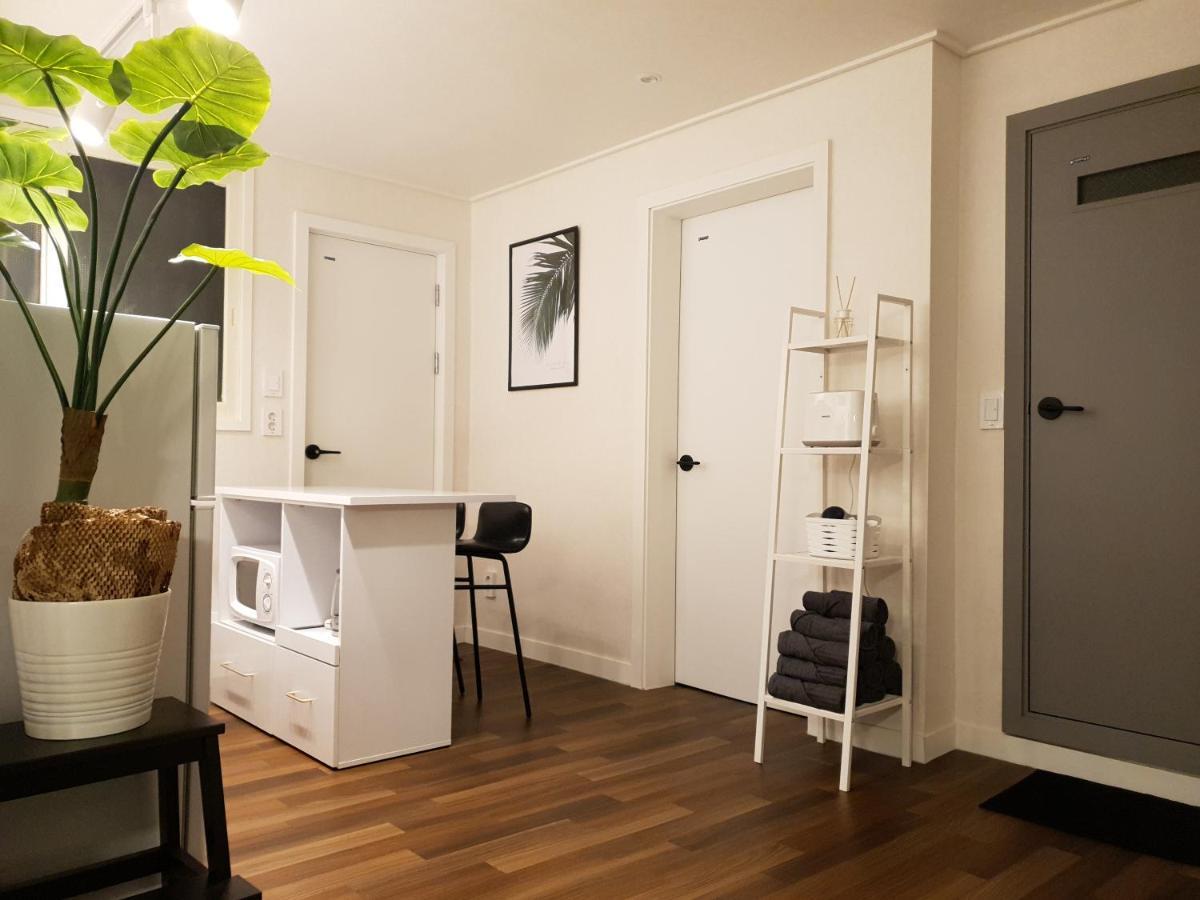 Complace D Apartamento