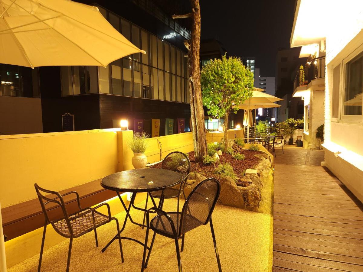 Oyo Myeongdong 5 Hostel Seoul