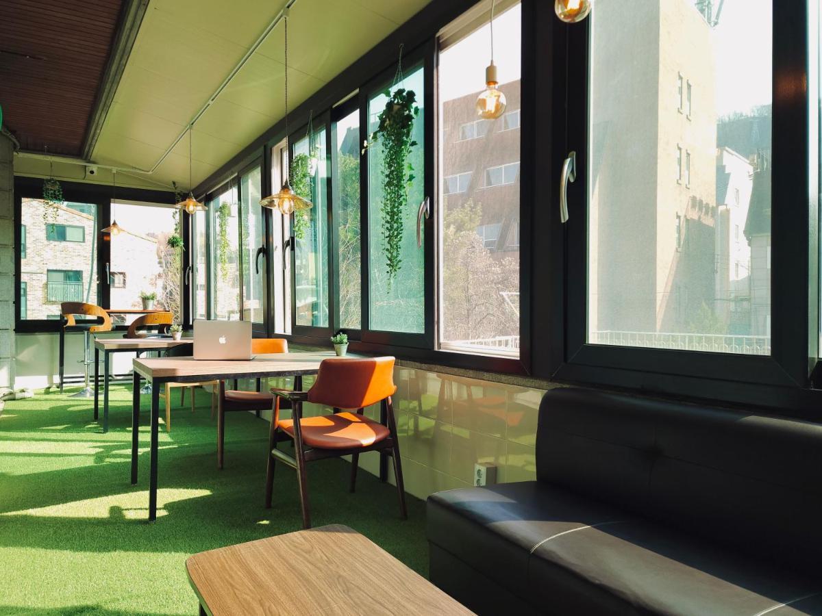 Oyo Myeongdong 5 Hostel