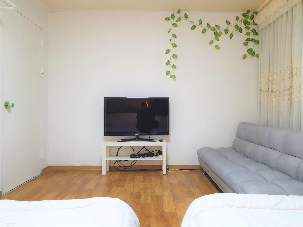 Ewha Apartment *