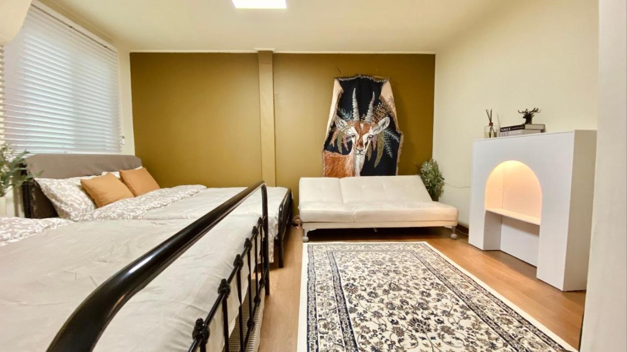 Namsan Hideout Guest house *